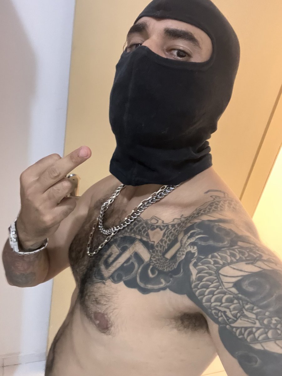 findomsmoker tweet media