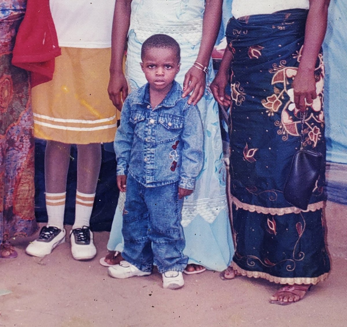 Throwback Thursday, lets see your childhood pictures? 😂❤️