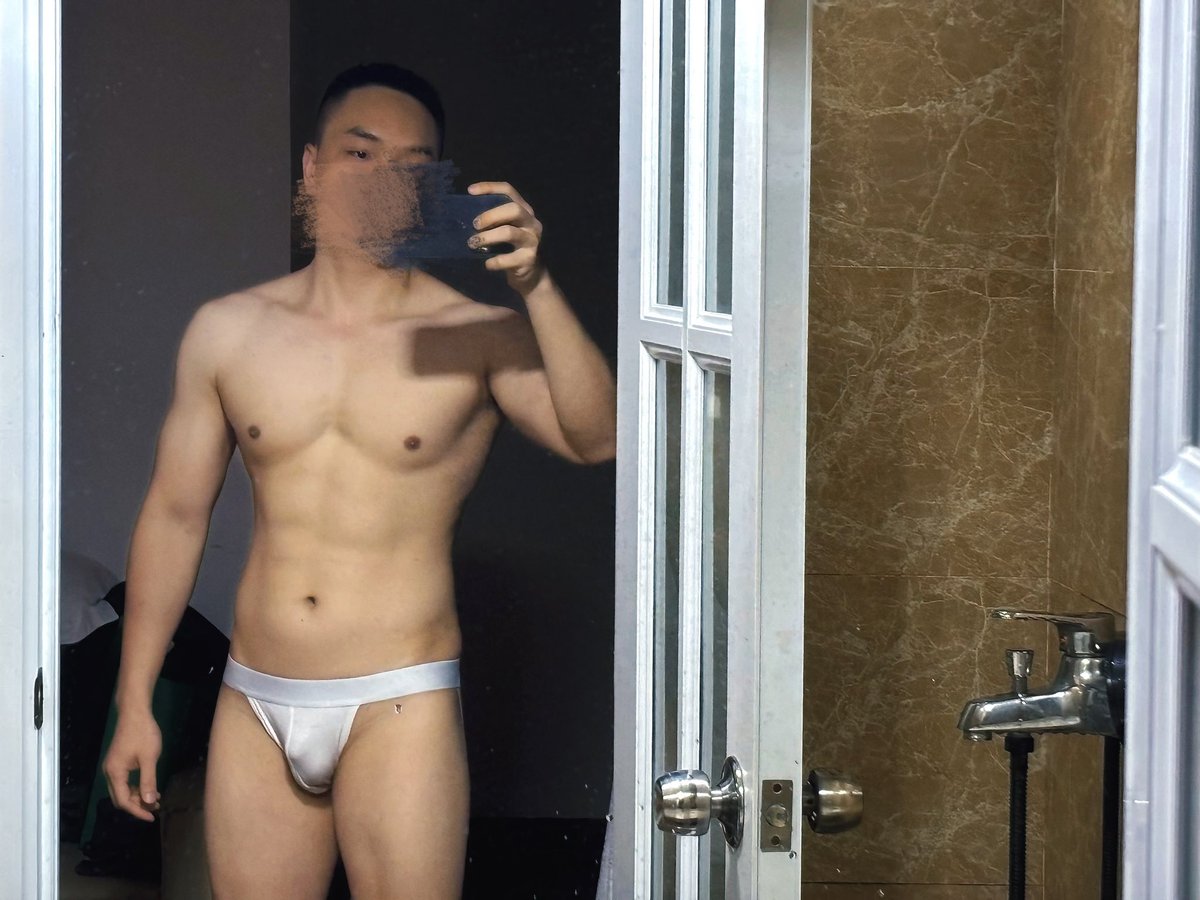 肌肉蜜桃🍑🍑🍑 tweet media