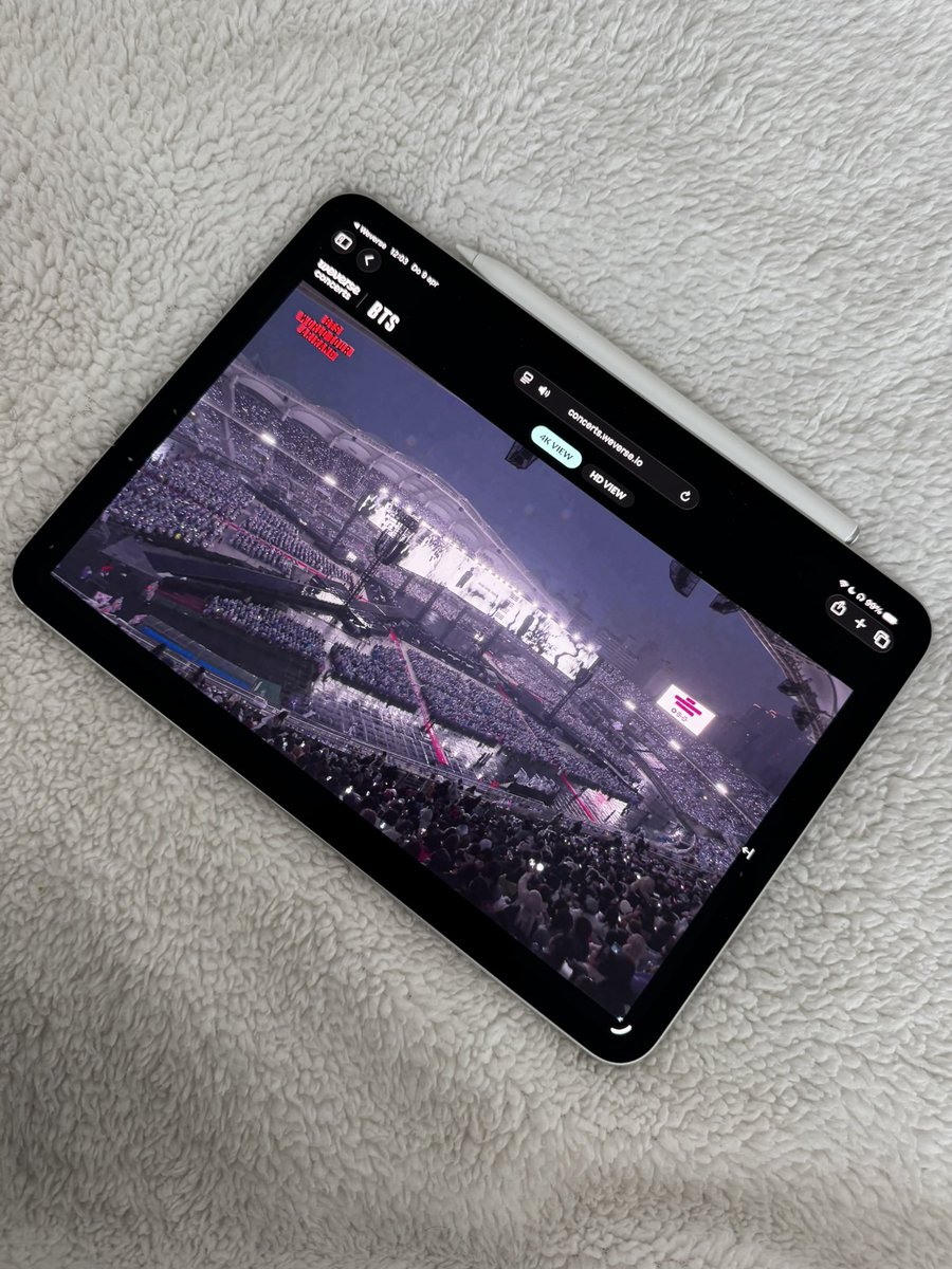 standinextokoo's tweet image. #seated #sat #sitting