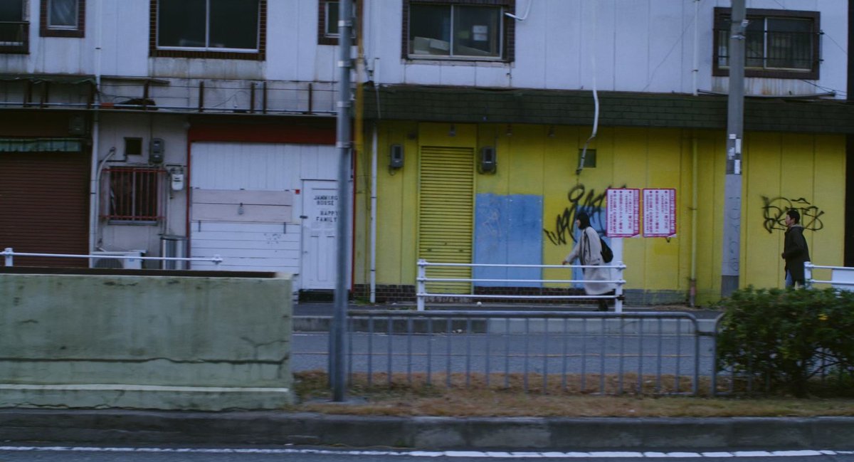 katayamaryo's tweet photo. いよいよ明日『#まっぱだか』の1日限定アンコール上映です！

19:20-
#元町映画館 
@moto_ei にて

安楽と柳谷一成さんと津田晴香さんと僕で登壇します！1年に1回しかないこの機会に是非！
『まっぱだか』は元町映画館さんと一緒に安楽涼監督と共同監督した元町を舞台した映画です！ https://t.co/Adims4fzL9