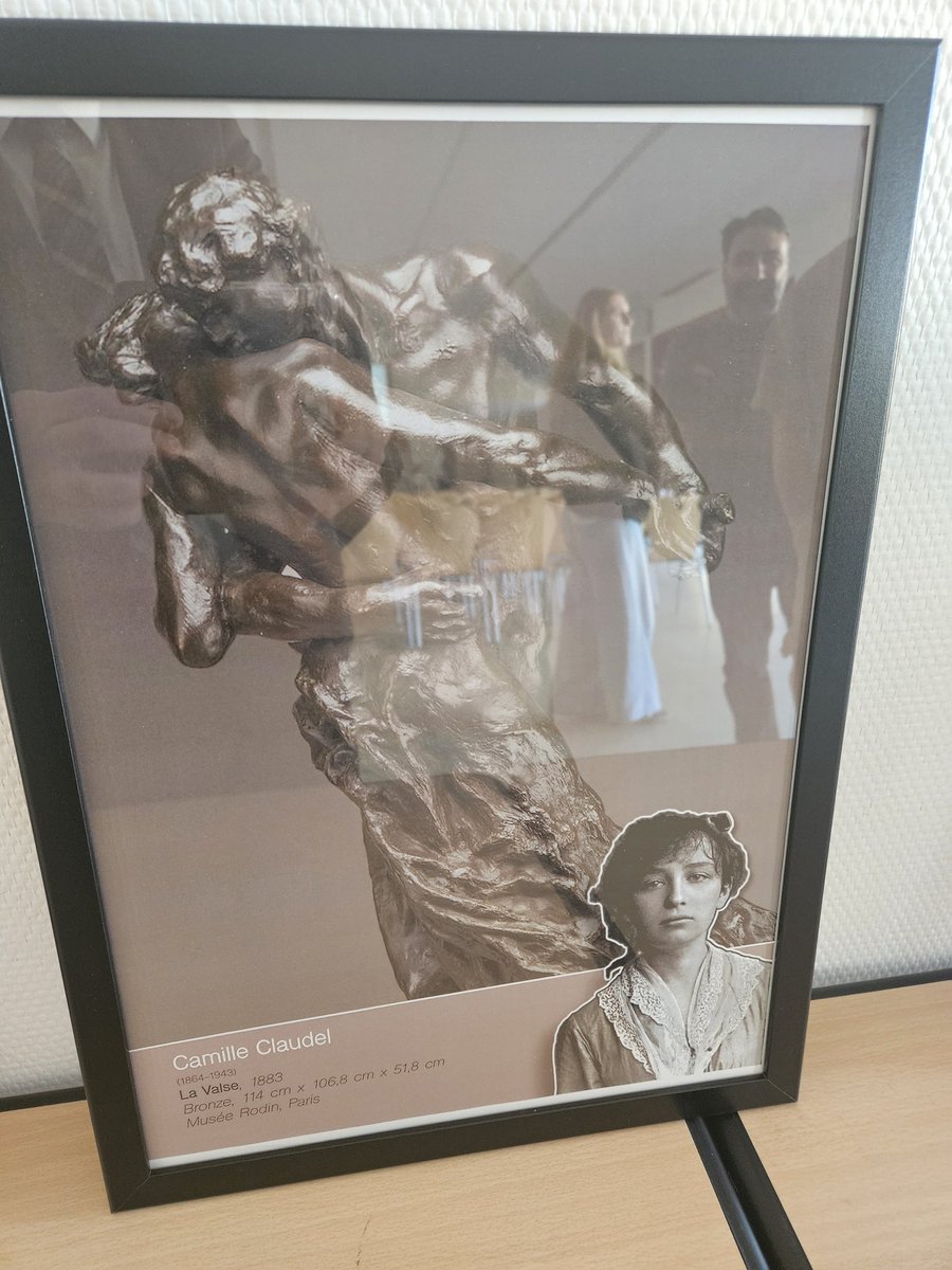 LeNormandCyril1's tweet photo. Semaine violette au collège Ingres à Montauban. Des collégiennes sont allées à la rencontre de lycéennes du lycée Michelet : quand l'art permet de lutter contre les stéréotypes de genre.
@actoulouse @DSDEN82 https://t.co/uBQteiJhlh