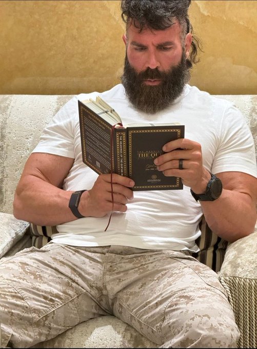 far middle tweet media