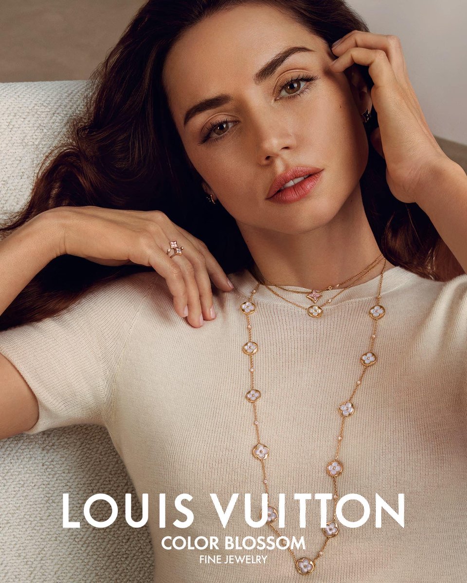 ana de armas x louis vuitton