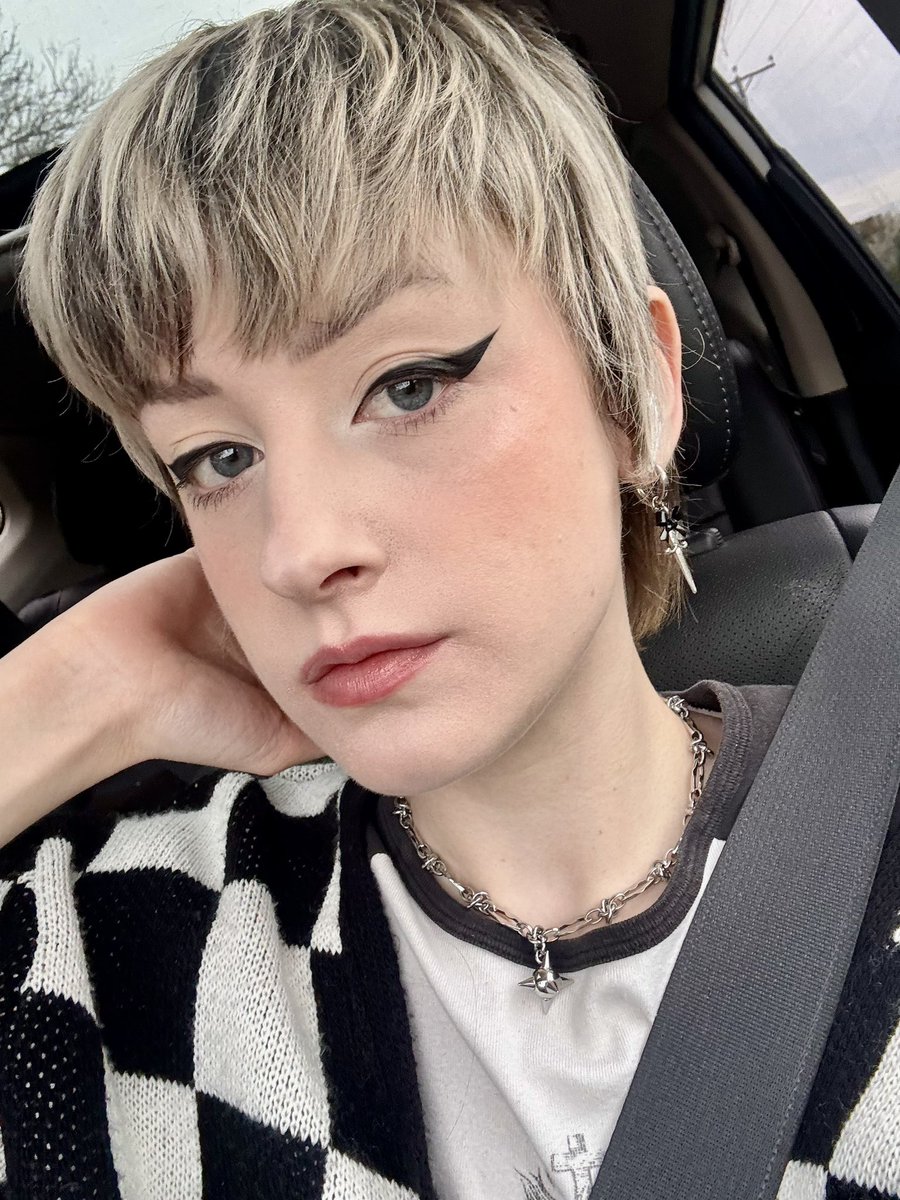 𝓖𝓸𝓭𝓭𝓮𝓼𝓼 𝓝𝓸𝓿𝓪 🖤✨ tweet media