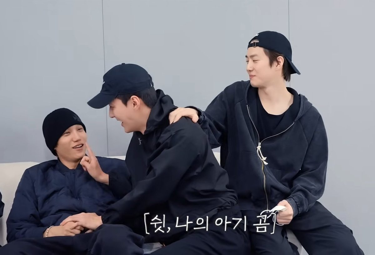 myendlessblue__'s tweet photo. 자막 개웃김ㅋㅋㅋㅋㅋㅋㅋㅋㅋㅋ쿠ㅜㅜ https://t.co/BsGAhpjBp9