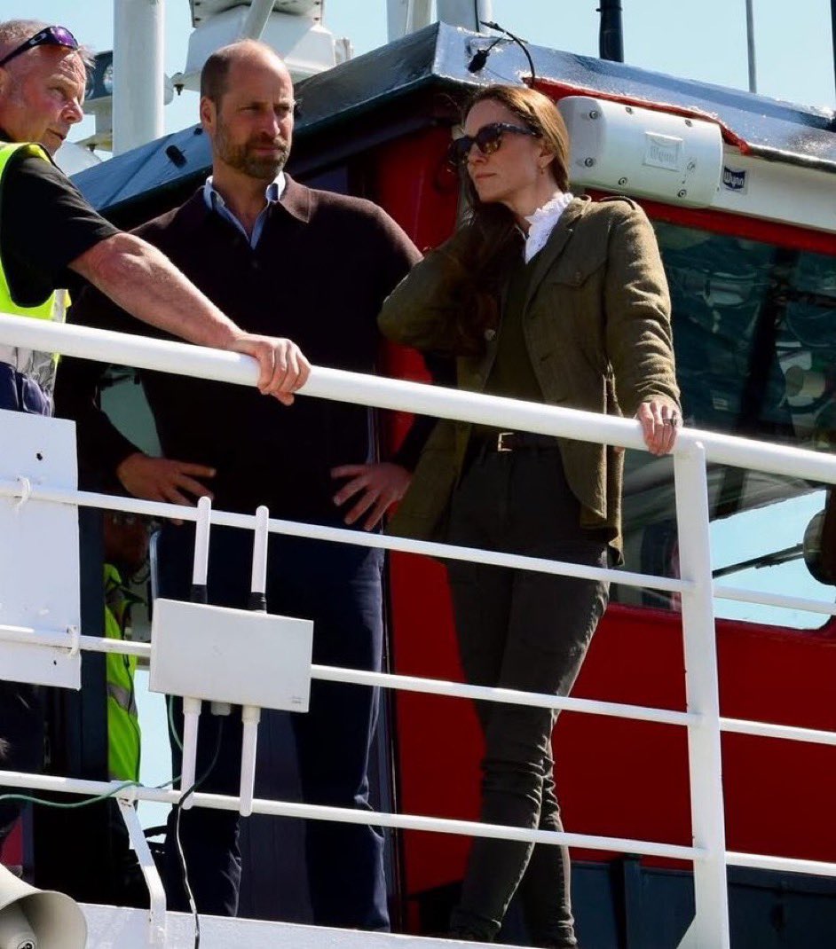 mama jen , station 19 , greys and lyne renee fan . tweet media