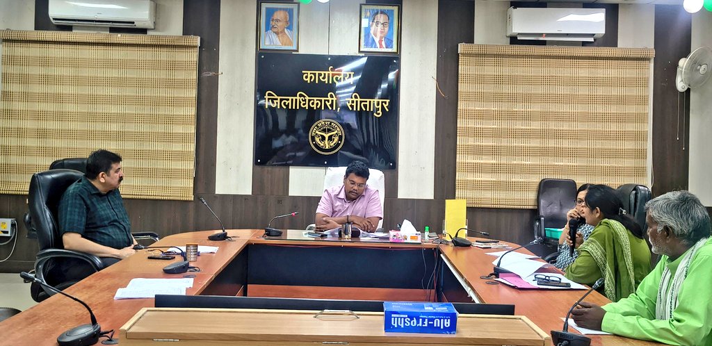 dm_sitapur's tweet image. जनपद में संचालित निजी शीतगृहों में आलू भण्डारण शुल्क निर्धारण एवं आलू उत्पादक कृषकों की समस्याओं के निस्तारण के सम्बंध में आयोजित बैठक के दौरान आवश्यक निर्देश सर्वसम्बन्धित को दिए गए।
@ChiefSecyUP @CMOfficeUP @InfoDeptUP @myogiadityanath @UPGovt #UPCM #sitapur