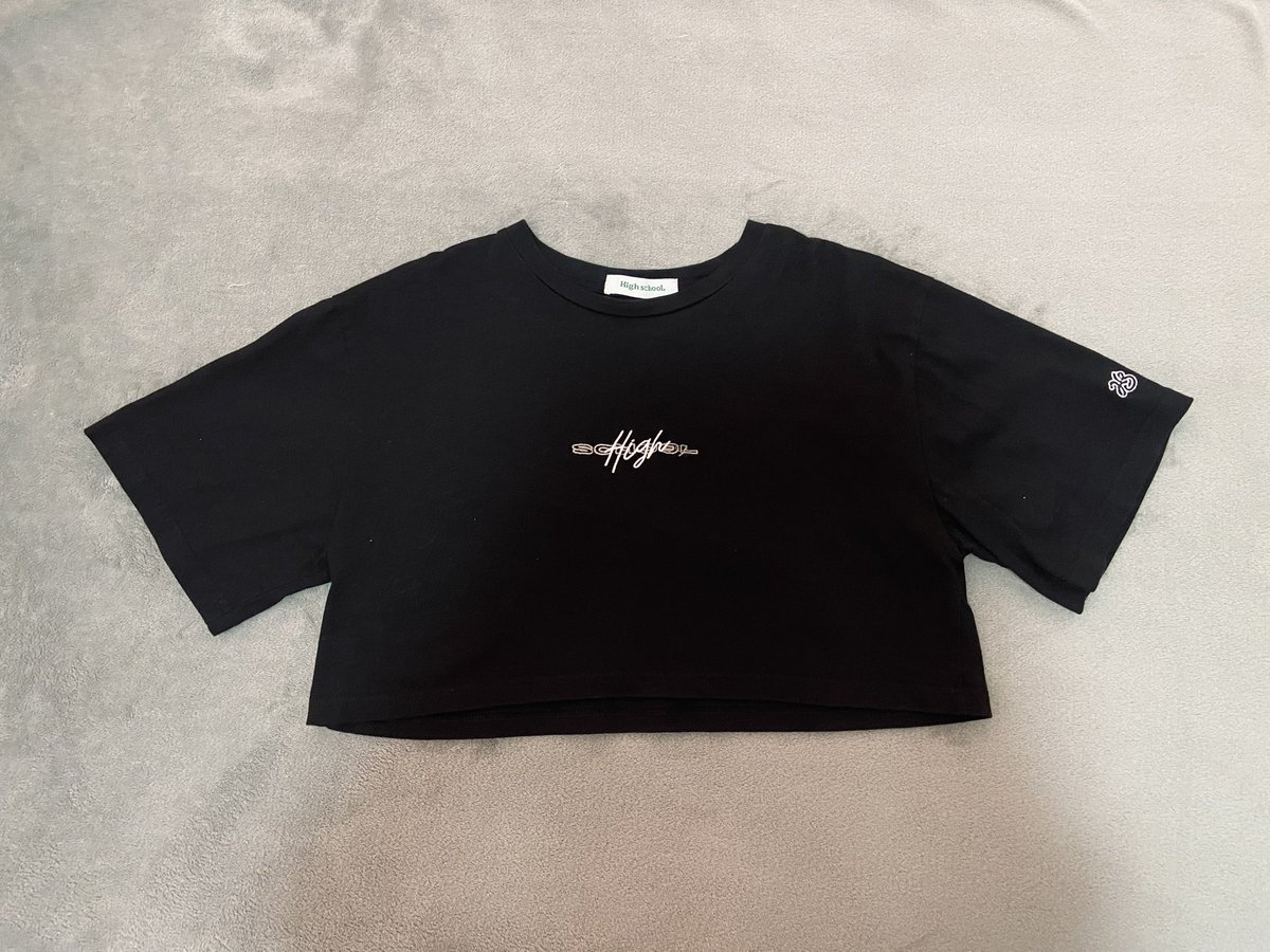 agirlfromu's tweet photo. ส่งต่อ ✳️
🪽#highschool Crop brady black free size
      150 (from 250) free shipping 🕺🏼
      ลองใส่ครั้งเดียว ไม่มีตำหนิka 🩷

 #ส่งต่อเสื้อผ้า #ส่งต่อhighschool #ส่งต่อเสื้อผ้ามือสอง #ส่งต่อเสื้อผ้ามือ2 #โล๊ะตู้เสื้อผ้า #เสื้อผ้ามือสองสภาพดี https://t.co/R5cVbxPPjr