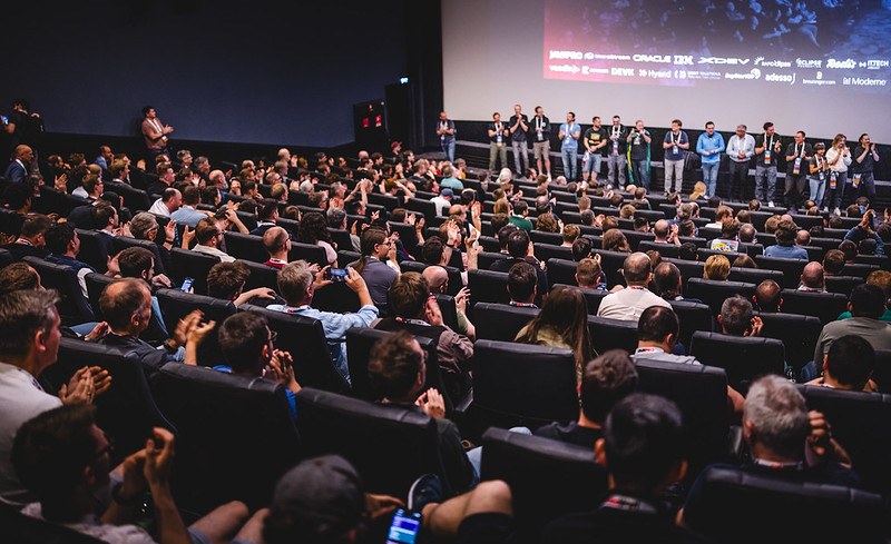 jcon_conference's tweet image. This is not a normal #conference

#Code on a massive cinema screen.
#Speakers like on a stage.
#You right in the middle of it.

Every line of code is visible. Every detail sharp.
No tiny slides. No “can you zoom in?”
#JCON2026 turns #development into a full experience.