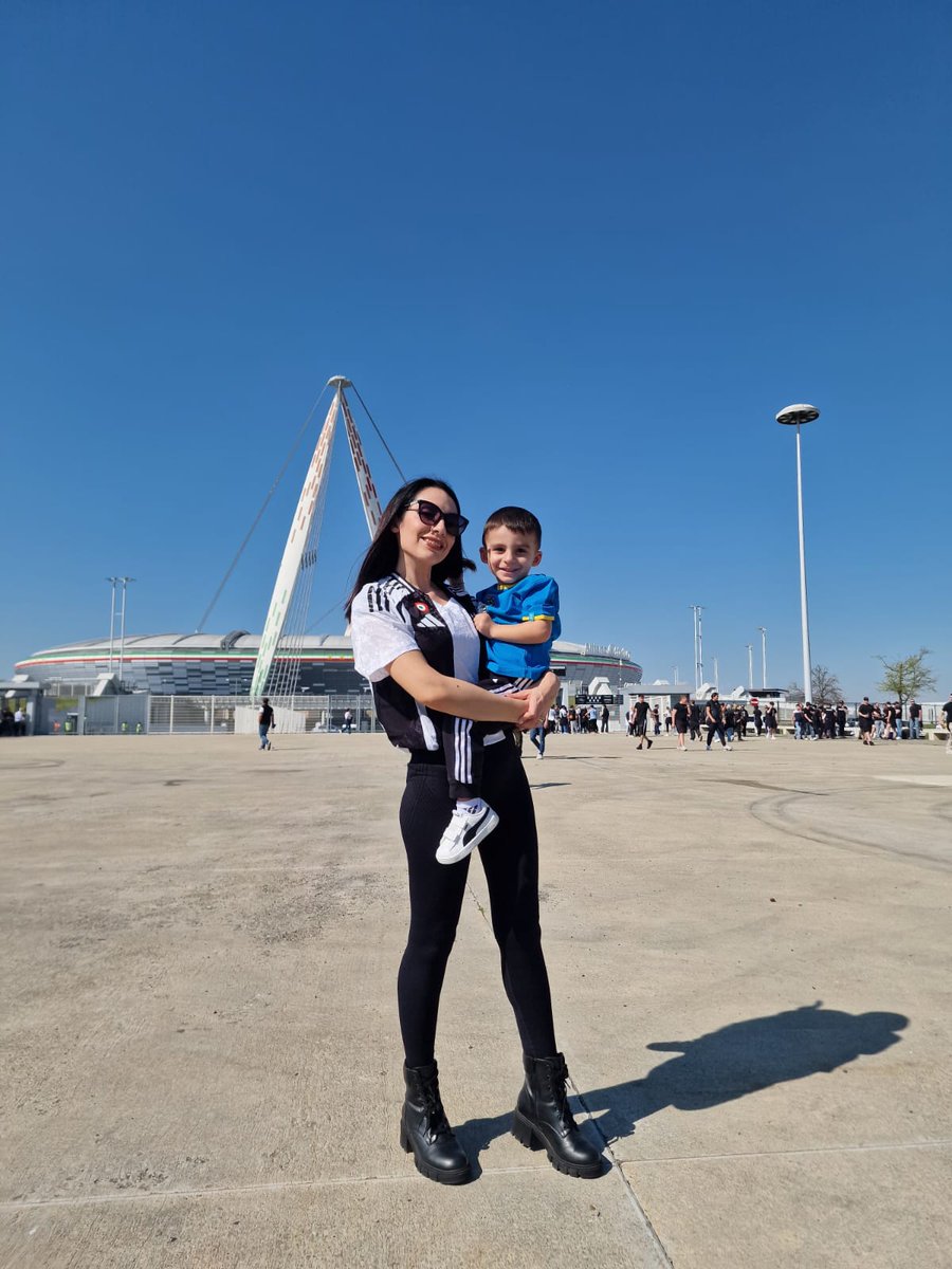 Back home 🥹🤍🖤 #juvegenoa