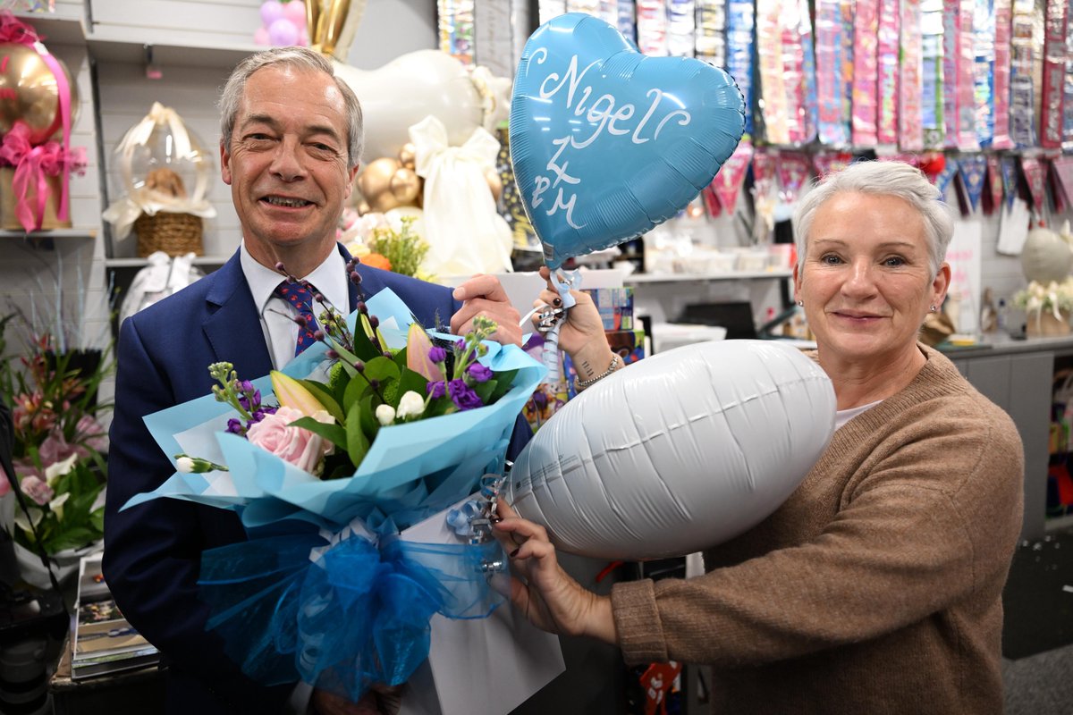 Nigel Farage MP tweet media