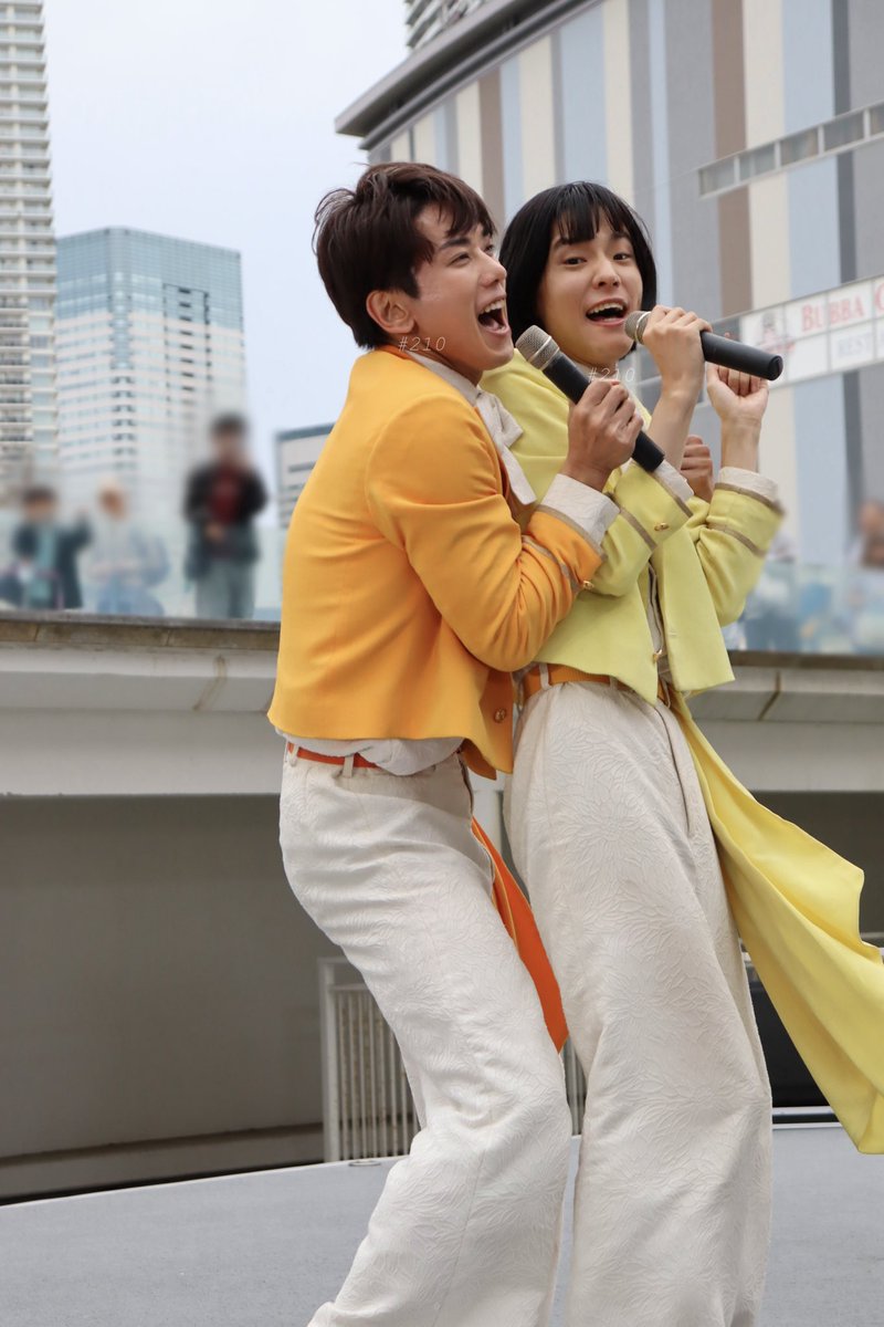 nitomaru_210's tweet photo. 🧡ྀི✋😆→💛ྀི😳⁉️ https://t.co/SCpVfPmh0d