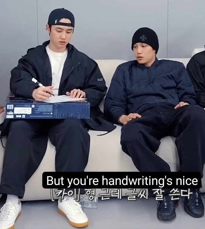 m ✷ re7 tweet media