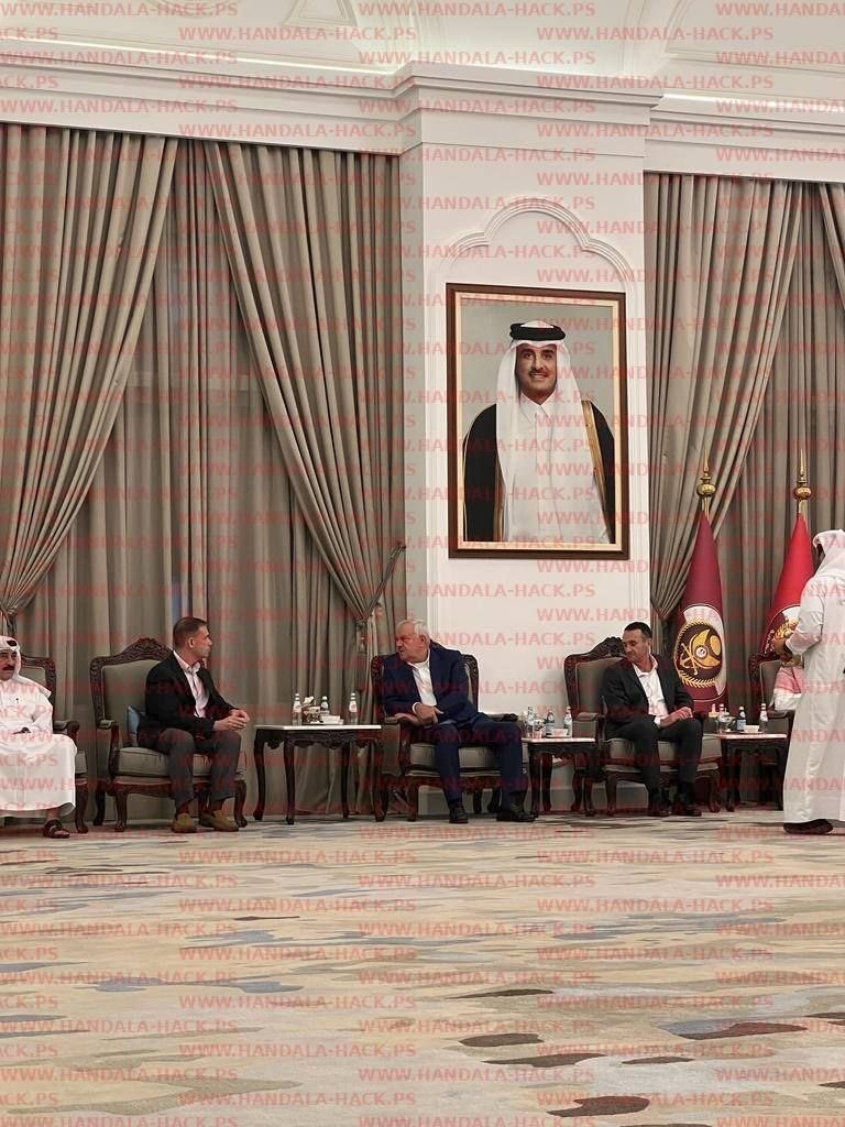 geocrises's tweet image. #SCANDALE Les hackers iraniens de Handala publient des photos d'une réunion secrète au Qatar entre l'ancien chef d'état-major de l'armée israélienne , Herzog Halevi, et l'ancien commandant des forces américaines dans la région, Michael Corrigan.