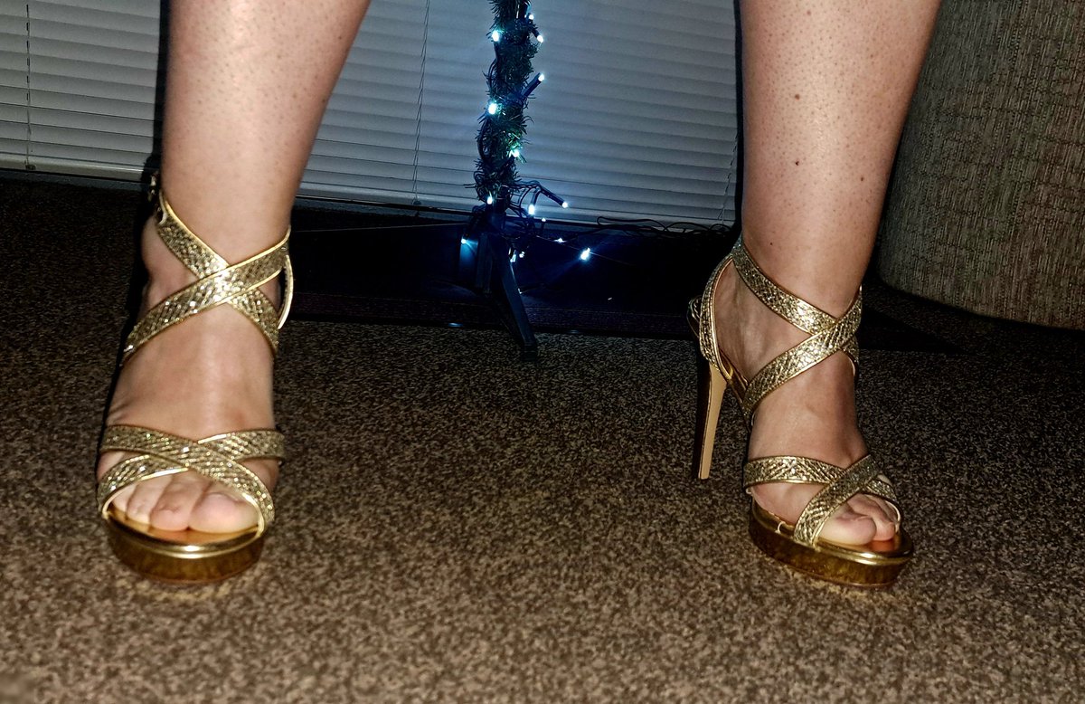 housewifeheels's tweet photo. Like and repost if you love these heels. 😘 https://t.co/Nfe2TB0F7k
