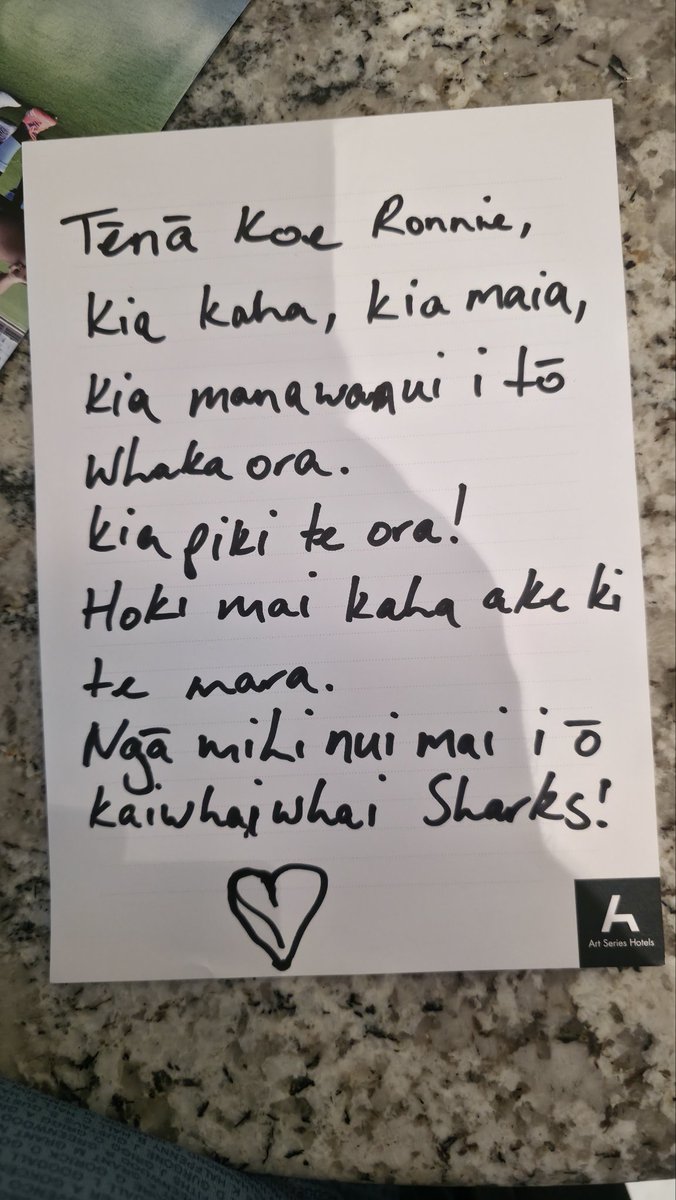 AllThingsSharks's tweet photo. Meet n greet with the boys today, churrr. Message for @MulitaloRonaldo I gave to Sifa to givw to him. Arohanui Ronnie, speedy recovery mah brotha!! (Sorry it's messy azzz, had to rush it)
@cronullasharks #upup https://t.co/Mp2QDXpHAz