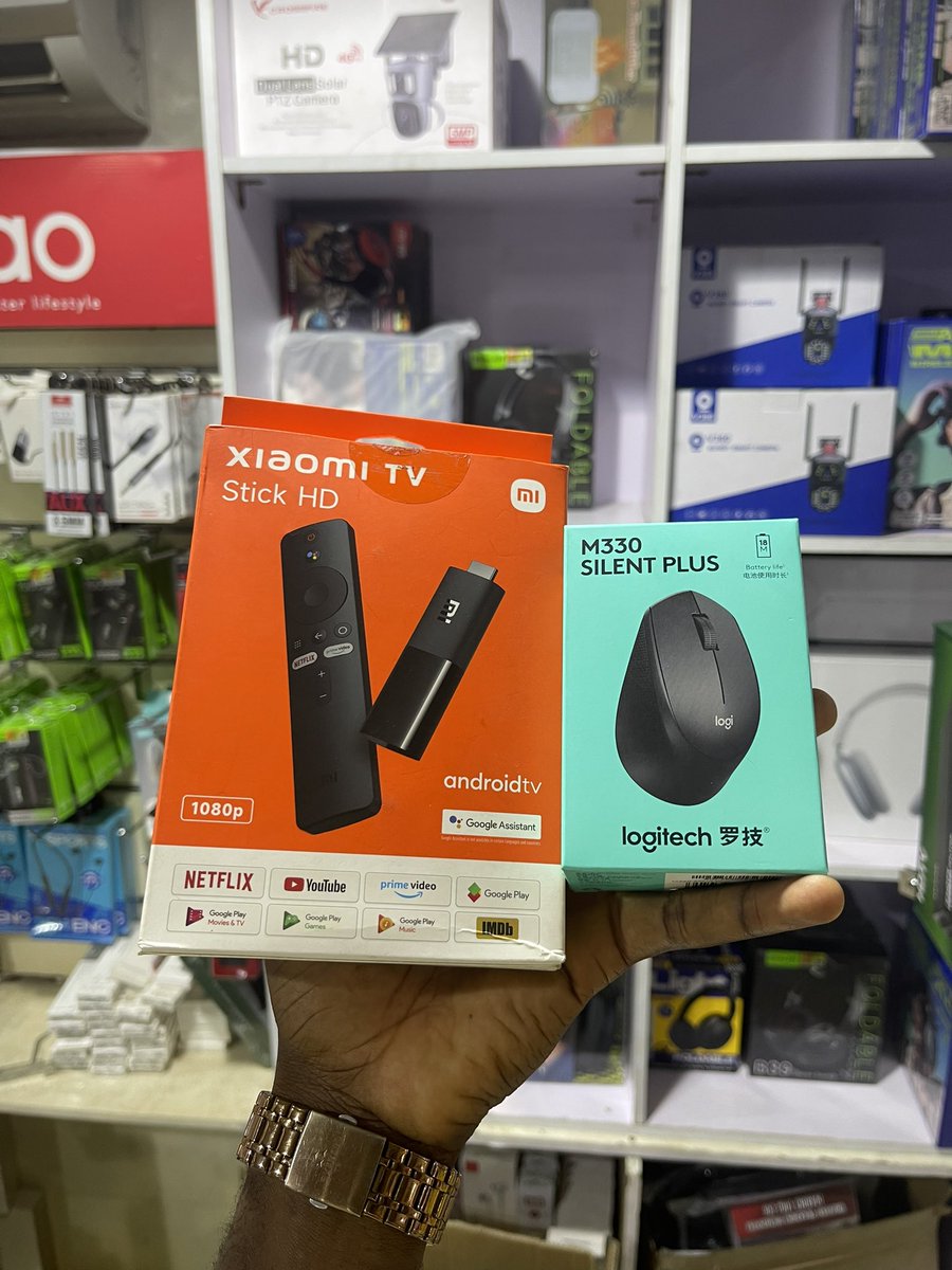 Olami_dxb's tweet photo. Another day. Let’s goooooo

Xiaomi HD stick  or   Amazon fire stick 4k max 

Xiaomi Mi TV Stick HD
•1080p (Full HD)
•1GB RAM, 8GB storage
•Android TV / Google TV
•Google Assistant voice control
•Built-in Chromecast
•Dolby Audio + DTS

       Amazon Fire TV Stick 4K Max
•4K Ultra HD
•2GB RAM (faster)
•Fire TV OS
•Alexa voice control
•Dolby Vision + Dolby Atmos
•Wi-Fi 6 (faster internet)
             Powerful & premium
