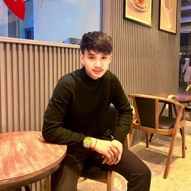 kong_panithlll tweet media