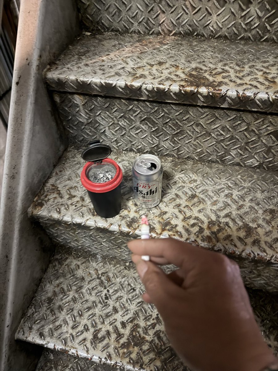 キトラ tweet media