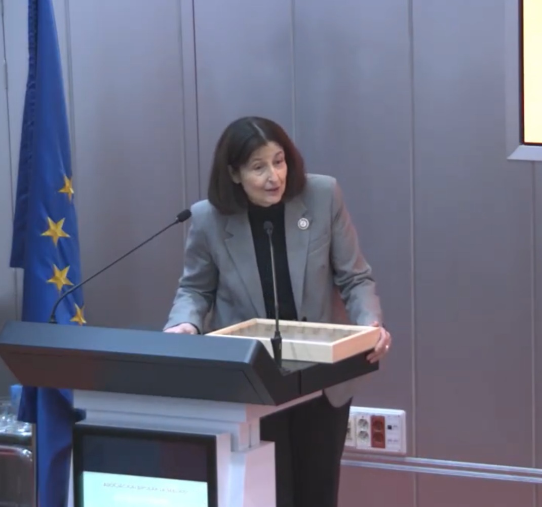 Fundación Aequitas tweet media