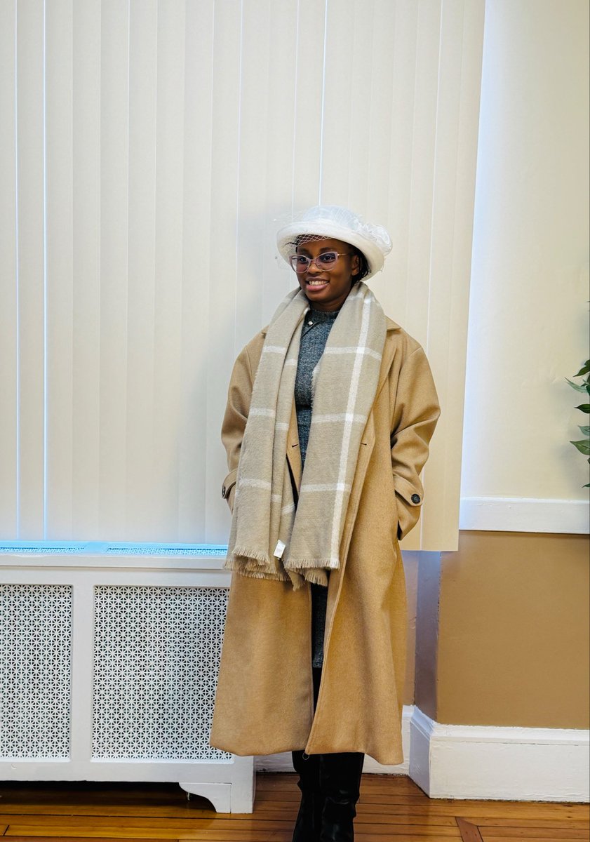 Kumuyi's hype woman 😌 tweet media