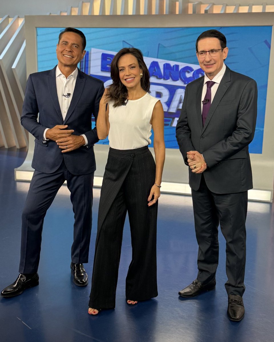 balancogeral's tweet image. As notícias que você precisa saber estão no #BalançoGeralManhã, ao vivo desde às 5h. Não perca, só na #RECORD!
