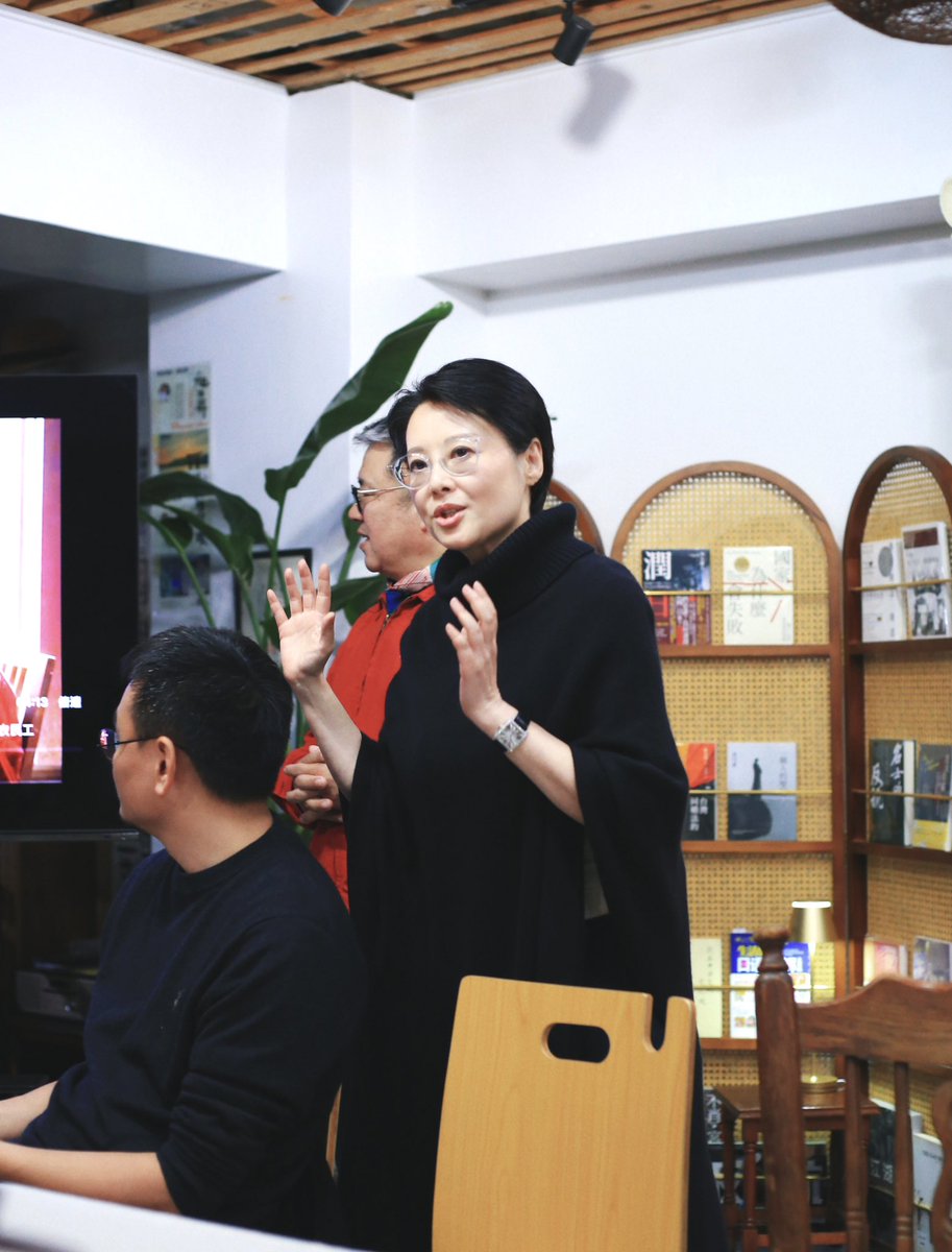 局外人書店（東京神保町） tweet media