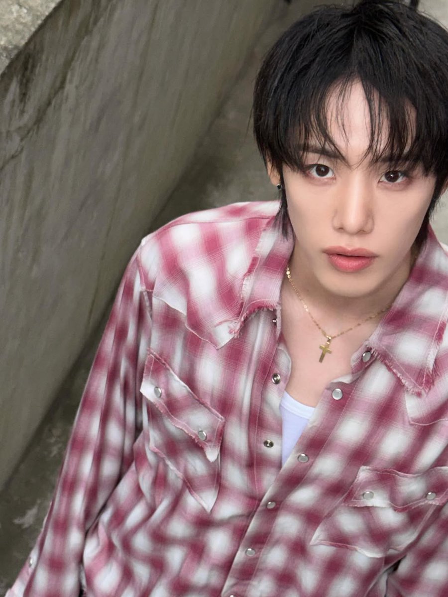 0220beach's tweet image. 260409 #XEN #젠 #이진우

tlffksxmfh 
mymomboughtanewchairformycat

instagram.com/p/DW5y1F4GcAF/…