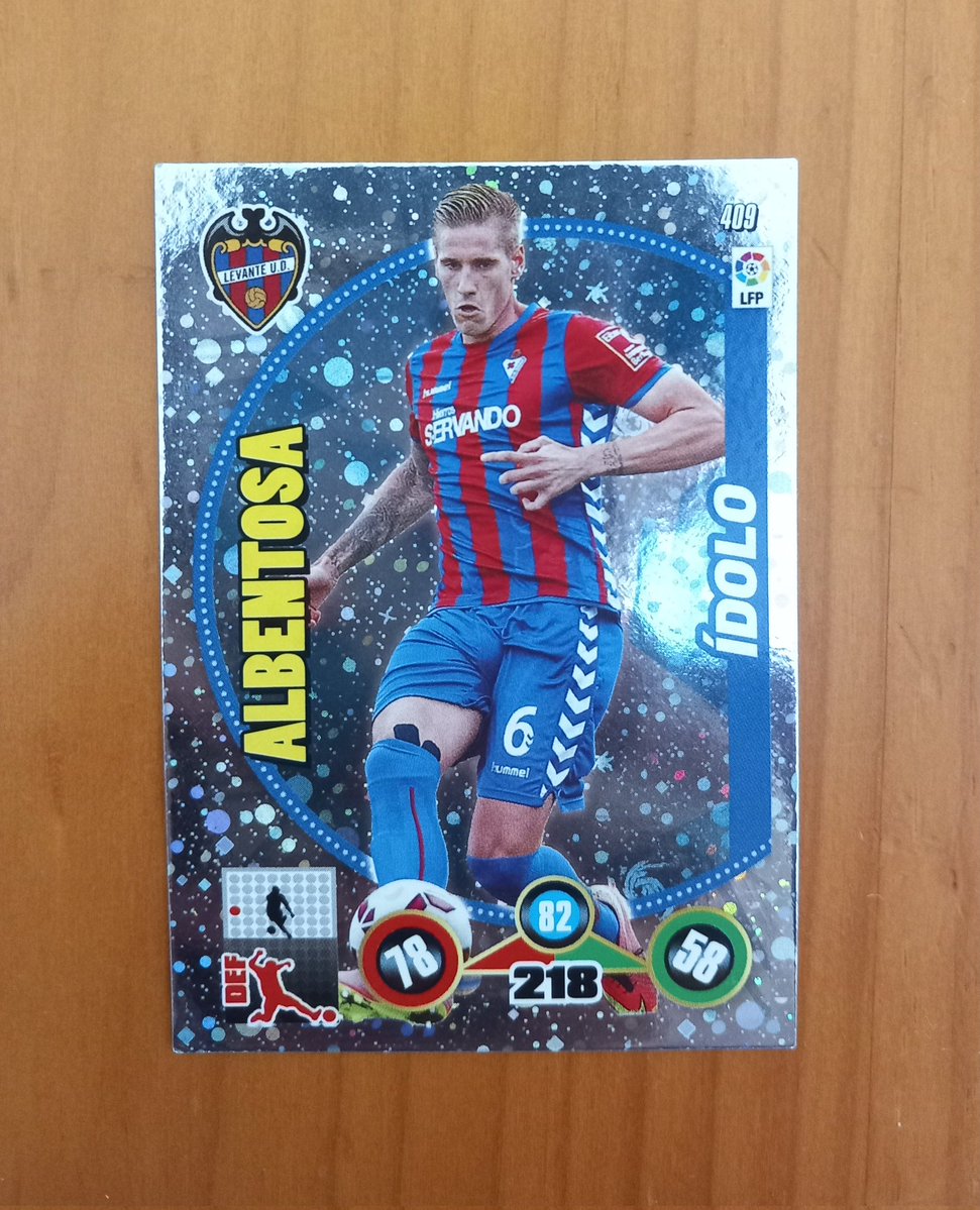 Este cromo que me tocó en su día con el fallo de impresión este me sigue dando volteretas