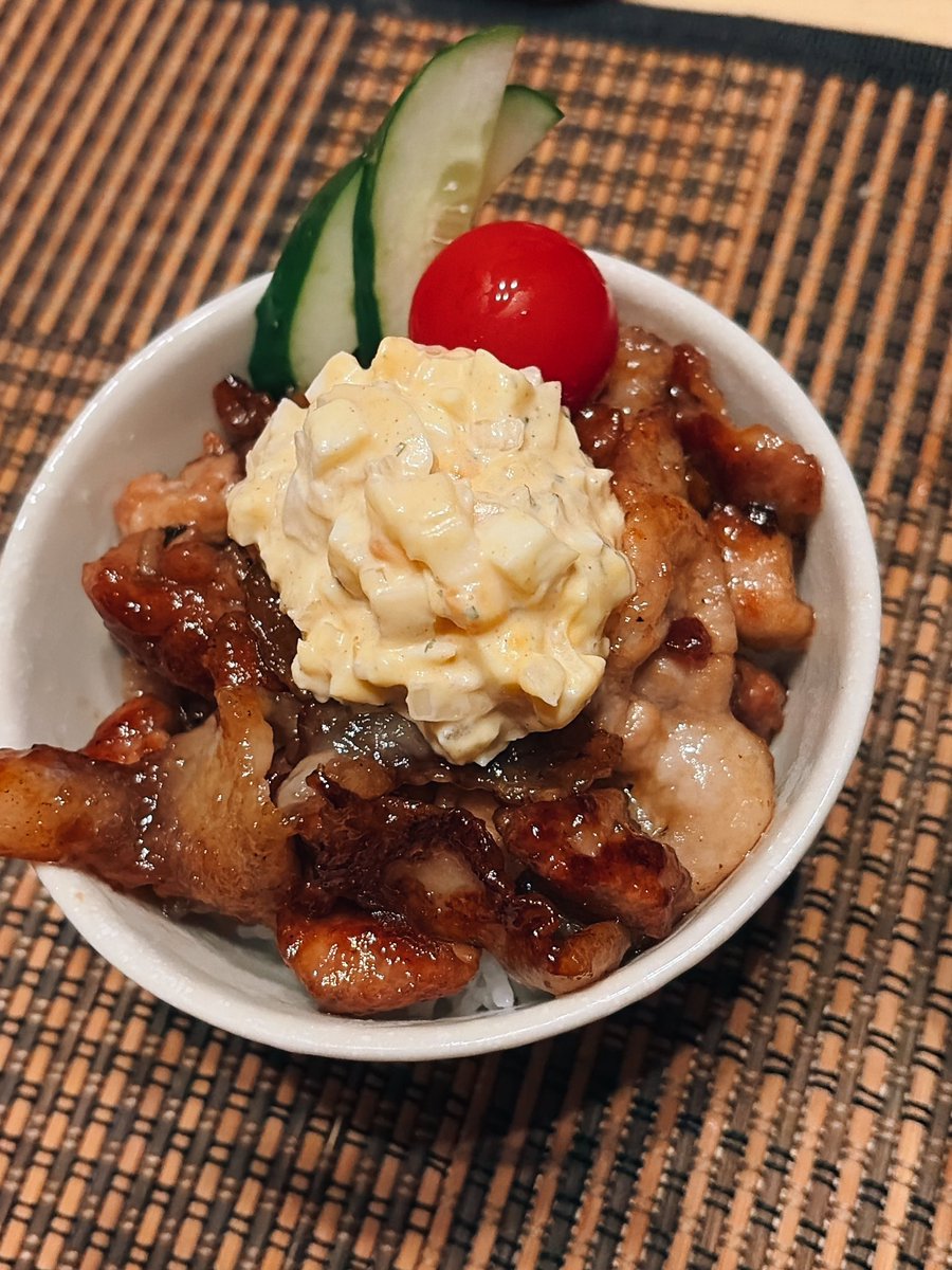 恋紋みのり tweet media