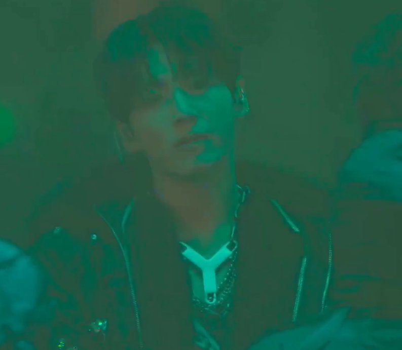 About Music tweet media