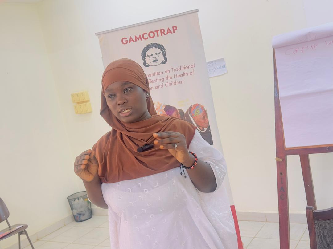 GamcotrapG's tweet photo. Change is happening. 
GAMCOTRAP held a three day capacity building with a Youth group from URR on FGM, VAW and the laws protecting the rights of women and girls. 

#EndFGM
#EndSGBV
#EndChildMarriage
#ProtectTheGirlChild
#UpholdTheLaw https://t.co/p8oFp1IbEw
