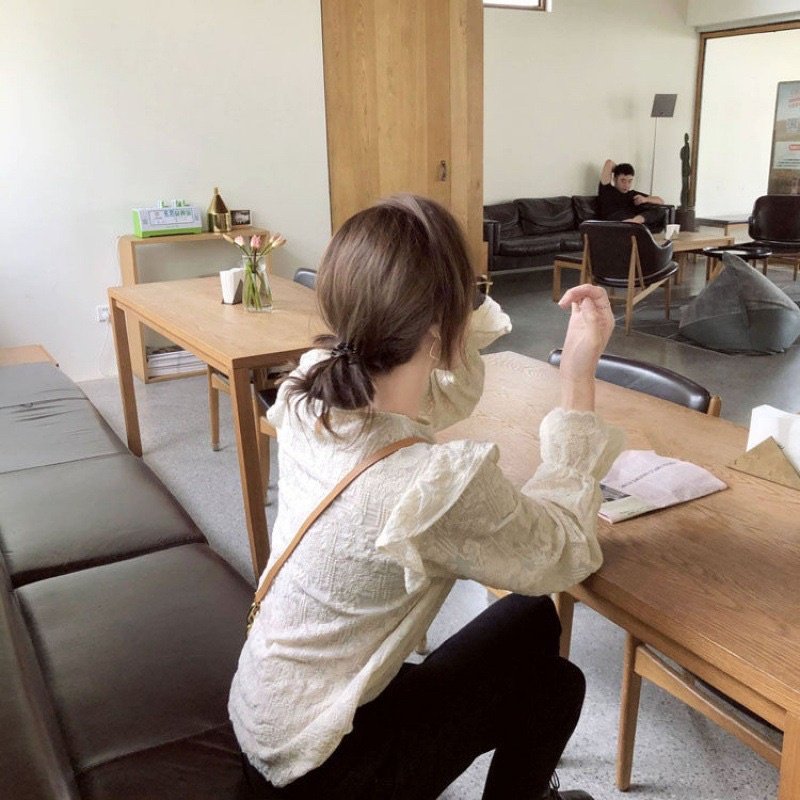 nanayrr_'s tweet photo. Cek [RAISA]Blouse renda bunga wanita lengan panjang Korea Style dengan harga Rp175.000. Dapatkan di Shopee sekarang! https://t.co/uHdds5LmRI https://t.co/QdeQH9eua4