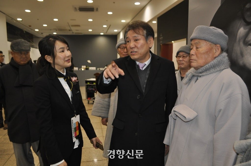 부엉이 tweet media