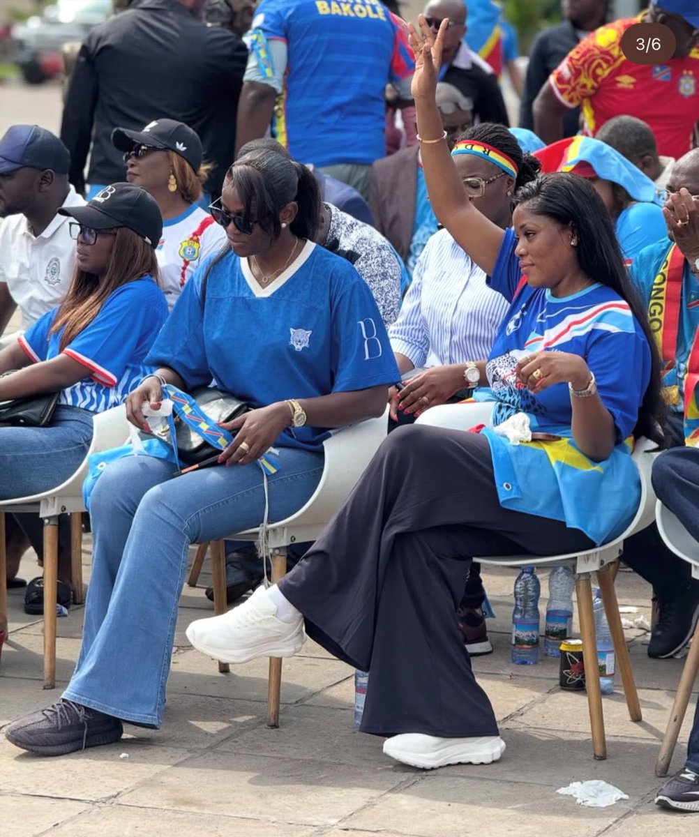 UNzinga74508's tweet photo. 52 ans d’attente… mais jamais 52 ans de doute.
Aujourd’hui, les Léopards ne nous offrent pas juste une qualification…
ils réveillent tout un peuple, ils rallument une fierté, ils écrivent une histoire que personne n’oubliera.
Ce n’est pas un hasard… c’est le destin 🇨🇩🔥 https://t.co/N9y00HmkuE