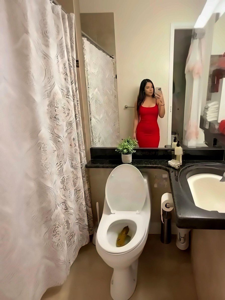 heis_beebah's tweet photo. I love women on red dress🥹❤️ https://t.co/gugyhpC5Ak