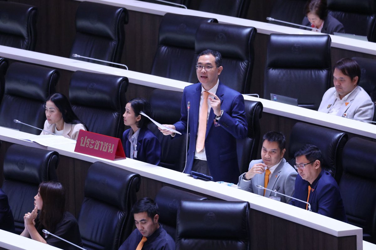 Isriya Paireepairit tweet media