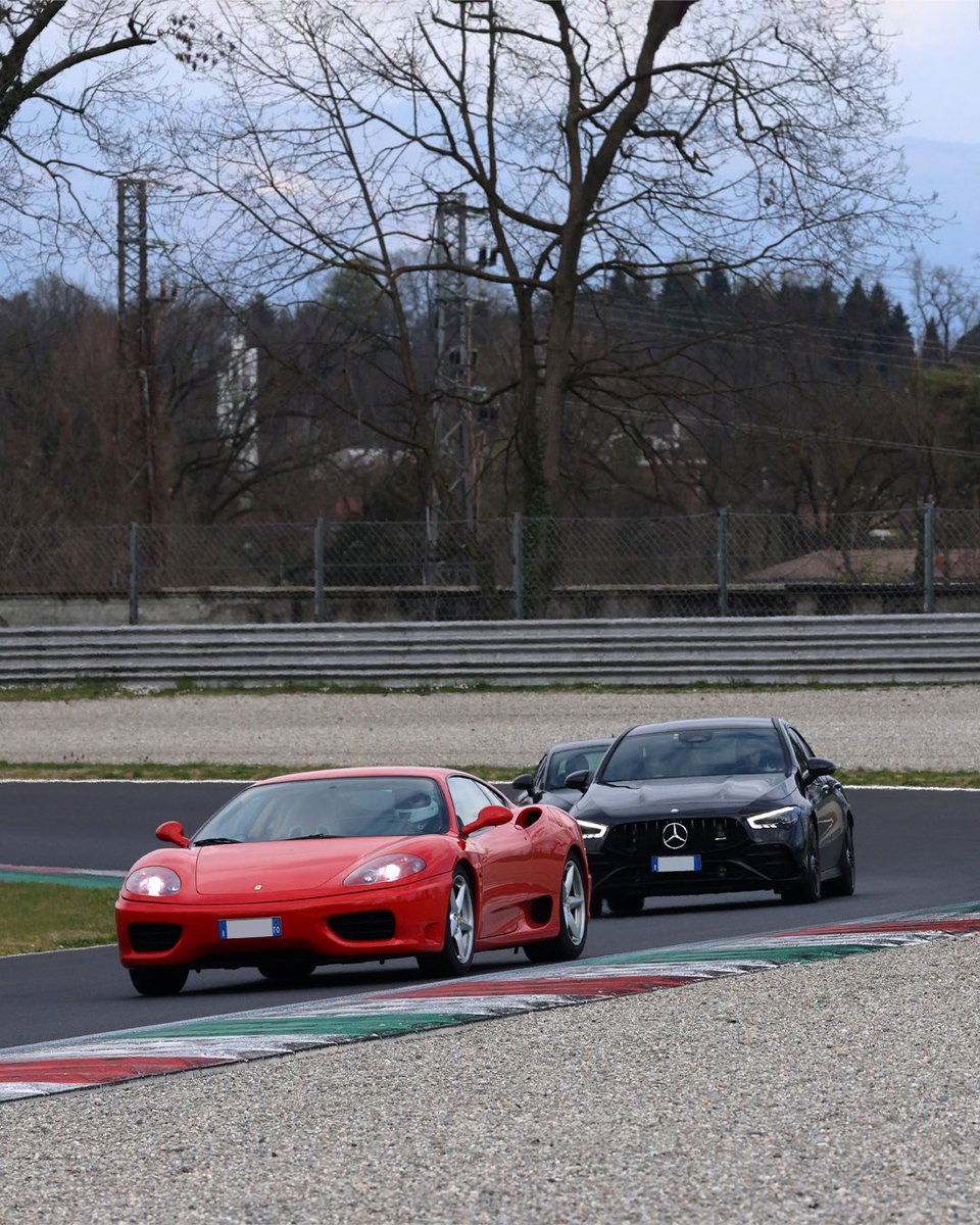 Autodromo_Monza's tweet photo. Going around The Temple Of Speed with our 𝙏𝙧𝙖𝙘𝙠 𝘿𝙖𝙮𝙨!🚦

Domenica 12 aprile e sabato 25 aprile ti aspettiamo in pista con due nuove date dei nostri #TrackDays!🏛️⚡️

Tutte le info su orari e turni 👉 https://t.co/qA9gaGtsMk

#AutodromoNazionaleMonza #TheTempleOfSpeed https://t.co/bYk59xBs43