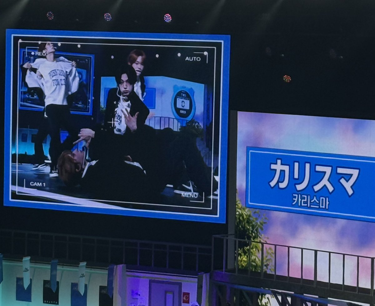 데이... tweet media