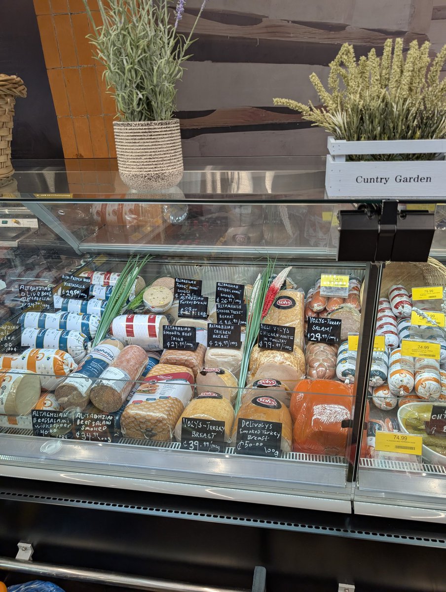 Ol0ye's tweet image. The ministry is moving. The G.O Tokunbo Evangelistic Ministries is taking the ministry inter continental. 

Signed: Chief Tokunbo Evangelist. 

#OM🎗️ Nobadcars.