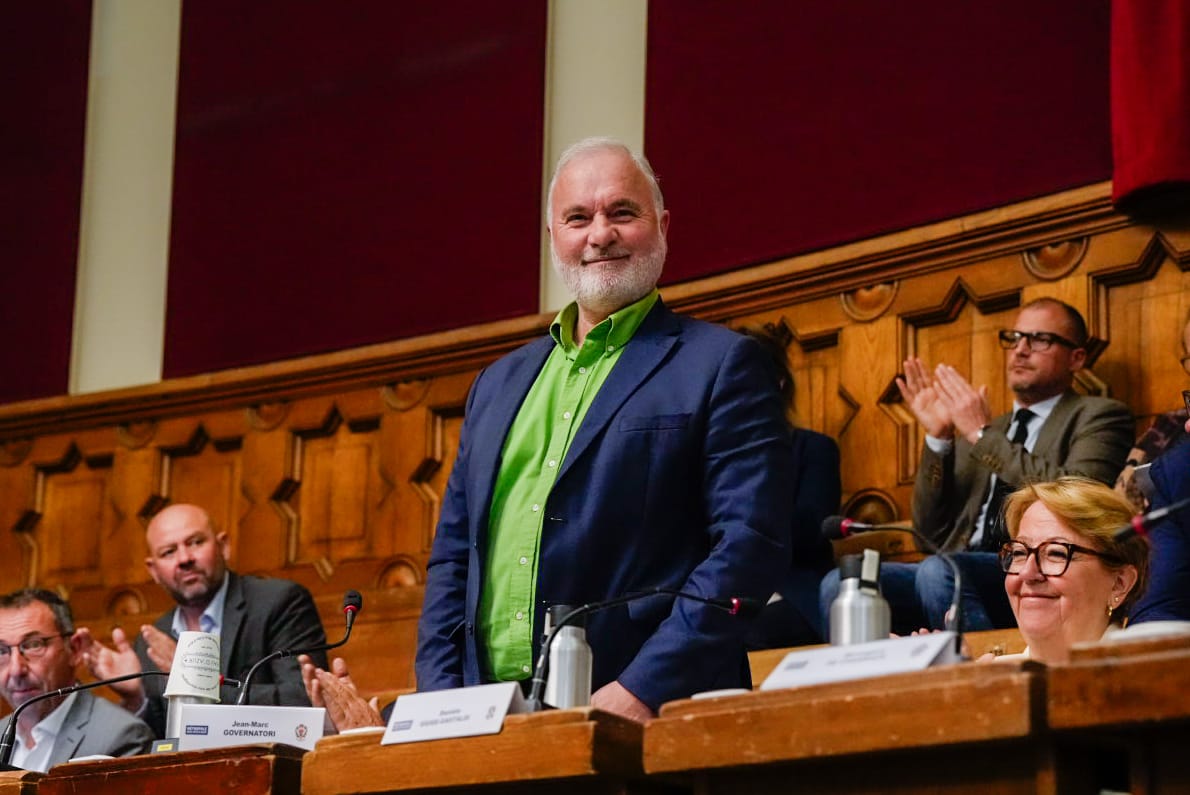 MetropoleNCA's tweet photo. @eciotti @MassonBryan @PierreIppolito @JosephSeguraSLV @anne_sattonnet ✅Élu

@JM_Governatori est élu en qualité de 6ème Vice-Président de la Métropole #NiceCotedAzur

98 voix obtenues

👤 132 inscrits 
🗳 110 votants
⬜️ 22 blancs et nuls 
🟩 98 suffrages exprimés

#CMNCA https://t.co/mqASv8IKrW