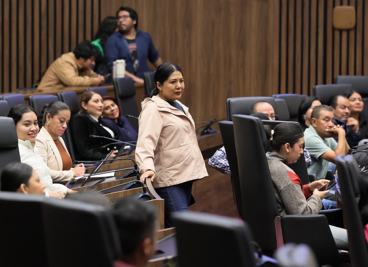 Esta madrugada aprobamos por unanimidad en el <a href="/CongresoOaxaca_/">H. Congreso del Estado de Oaxaca</a> la minuta del #PlanB de la reforma electoral impulsada por la Presidenta <a href="/Claudiashein/">Claudia Sheinbaum Pardo</a>. Un paso importante para que los recursos públicos sirvan mejor a la ciudadanía. 🇲🇽