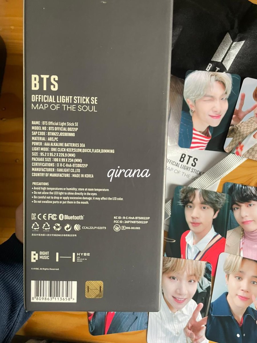 jungkthm's tweet photo. WTS BTS INA 🍊CO by shopee !
Armybomb Special Edition 
📦 Fullset box (lightstick, strap, photocard, scanqr, pouch), mulus gaada lecet!!
💵 500K 
📍 Kota Tangerang 
❌No cancel, refund, return after dealing
Accepting split payment to decrease comission fee https://t.co/OfHkuWRvtZ