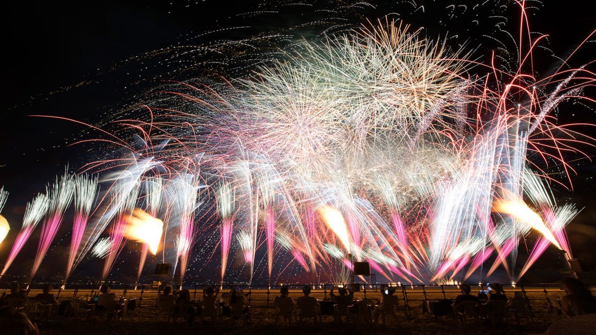 travelroad5's tweet photo. 【兵庫県で開催される花火大会まとめ】

・5月24日(日)：夢前川川まつり花火大会(姫路市)
・5月30日(土)：相生ペーロン祭海上花火大会(相生市)
・6月1日(日)：オリックスバファローズBsスーパー大花火大会(神戸市)
・7月19日(日)：浜坂ふるさと夏まつり花火大会(新温泉町)
・7月25日(土)：香住ふるさとまつり海上花火大会(香美町)
・8月1日(土)：芦屋サマーカーニバル花火大会(芦屋市)
・8月1日(土)：林校区花火大会(明石市)
・9月20日(日)：姫路みなと祭海上花火大会(姫路市)
・10月19日(月)～10月23日(金)：みなとHANABI(神戸市)
・11月7日(土)猪名川花火大会(池田市・川西市)
※4月18日(土)・5月2日(土)・5月16日(土)：神戸港ウィークエンド花火
