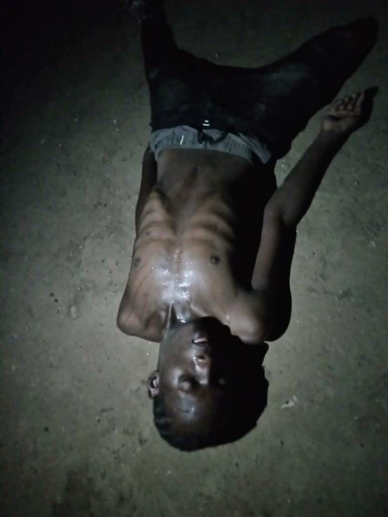 clairbrianz's tweet photo. Life is too private, many people have used these photos in different ways without knowing that I’m the one who was almost losing my life in 2019 in Kakuma Refugee Camp. Life before other LGBTIQ refugees joined Kakuma was very hard.

Calling for help 
https://t.co/vkn2v21XC7 https://t.co/jzBwXjtAMQ