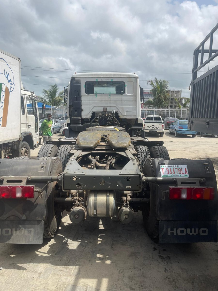 lactns_'s tweet photo. Business growth gets easier with us... 
De Acho Integrated Ventures just took delivery of their new truck via our seamless financing partnership with Access Bank Plc.

No stress. No heavy upfront cost. Just results.
Contact us today and let’s get you started. 

#lactrucks #HOWO https://t.co/BHwlX0SrrW