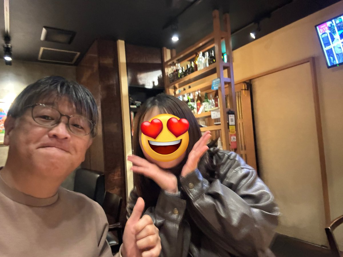 34payton25's tweet photo. 今日は仕事後、事務仕事
リラックスのため
はなれへ
長女合流で
楽しい時間
感謝
明日もがんばろー https://t.co/4P9XBRngTi