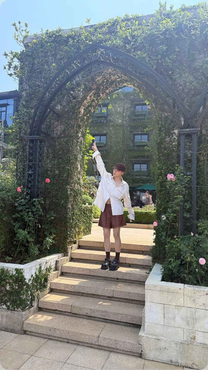 로나ೀ 🎀 tweet media