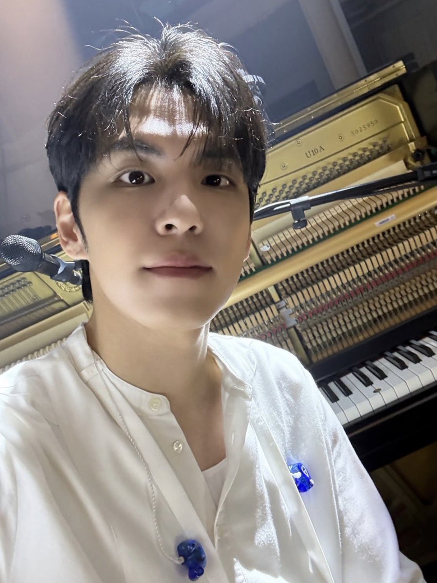 센필 tweet media